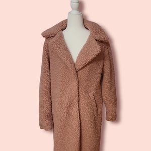 NWOT, never worn Lucky Brand teddy pink coat, oversized M.